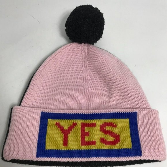 FENDI Bicolor with logo pompom beanie knit hat main image 4